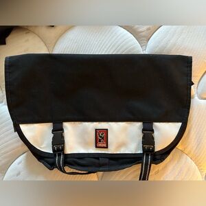 Chrome Industries Metro Messenger Bag